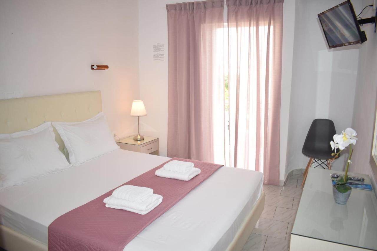 Mirto Beach Hotel & Restaurant Paralia Vrachou Extérieur photo