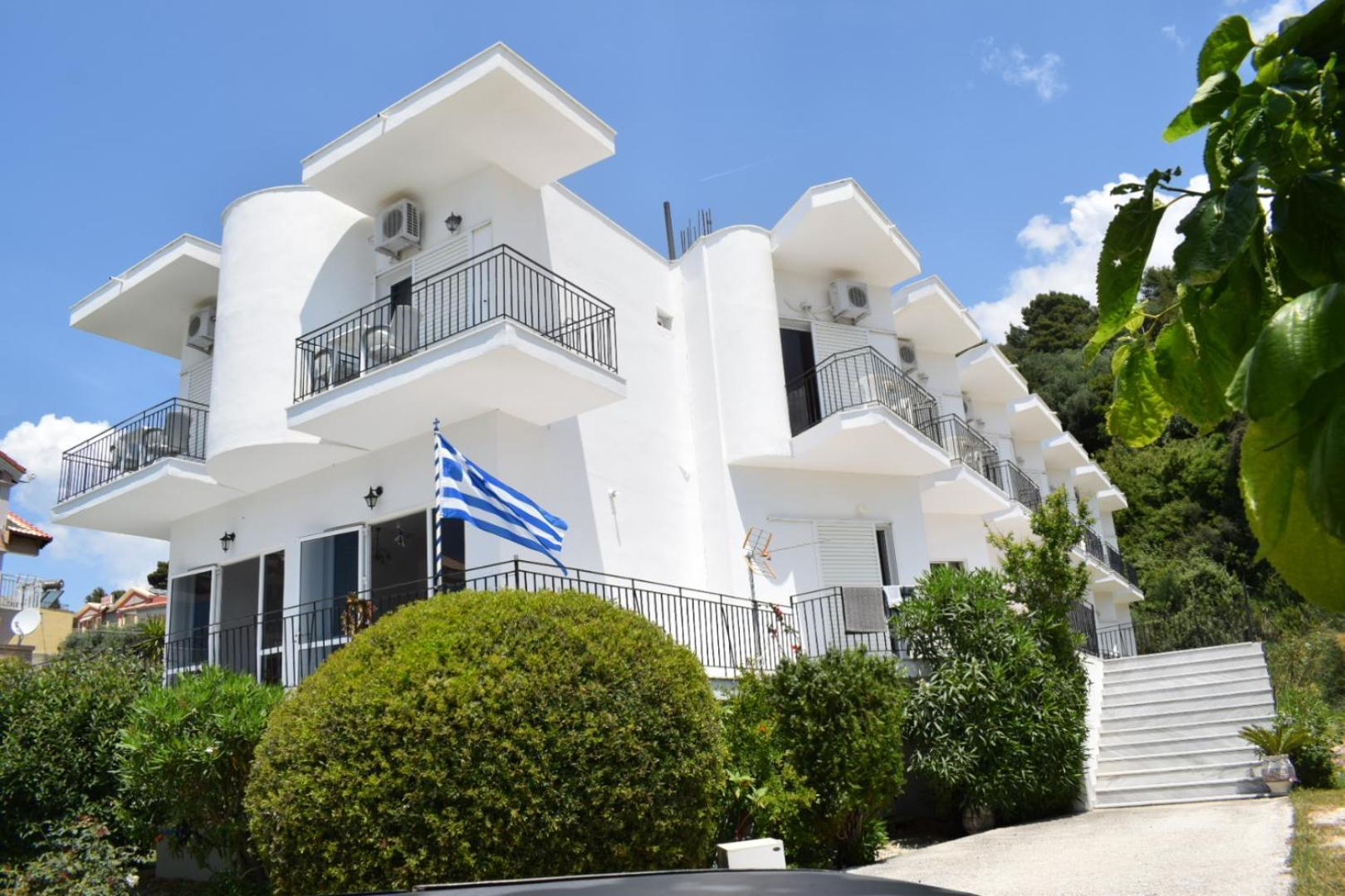 Mirto Beach Hotel & Restaurant Paralia Vrachou Extérieur photo