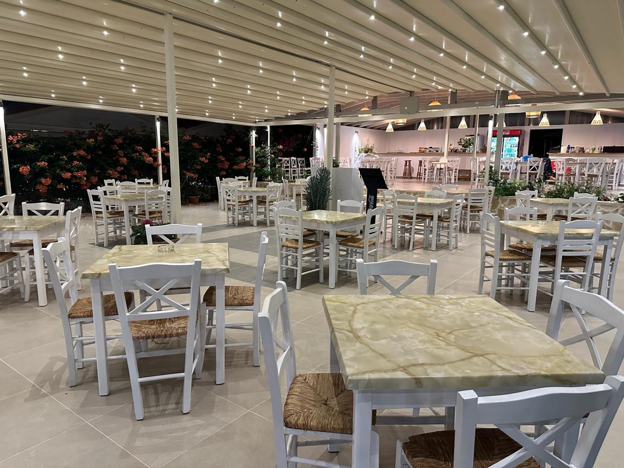 Mirto Beach Hotel & Restaurant Paralia Vrachou Extérieur photo